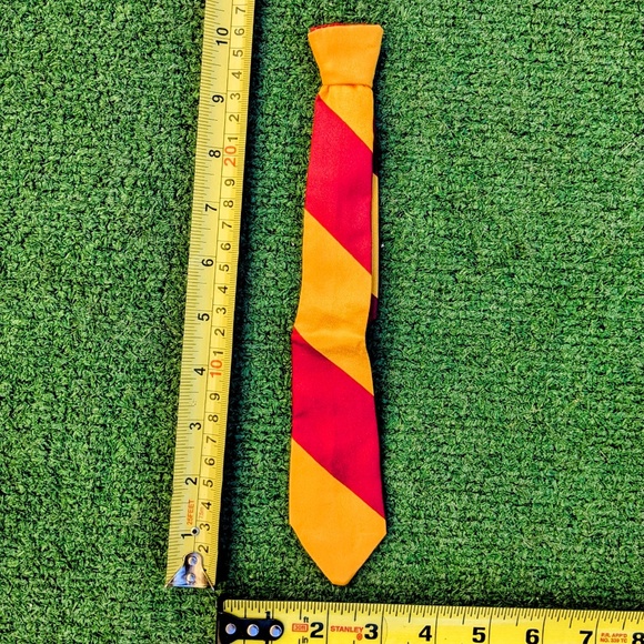 Toddlers Hogwart's Gryffindor Harry Potter Clip-on Tie Costume Cosplay EUC - Picture 3 of 3